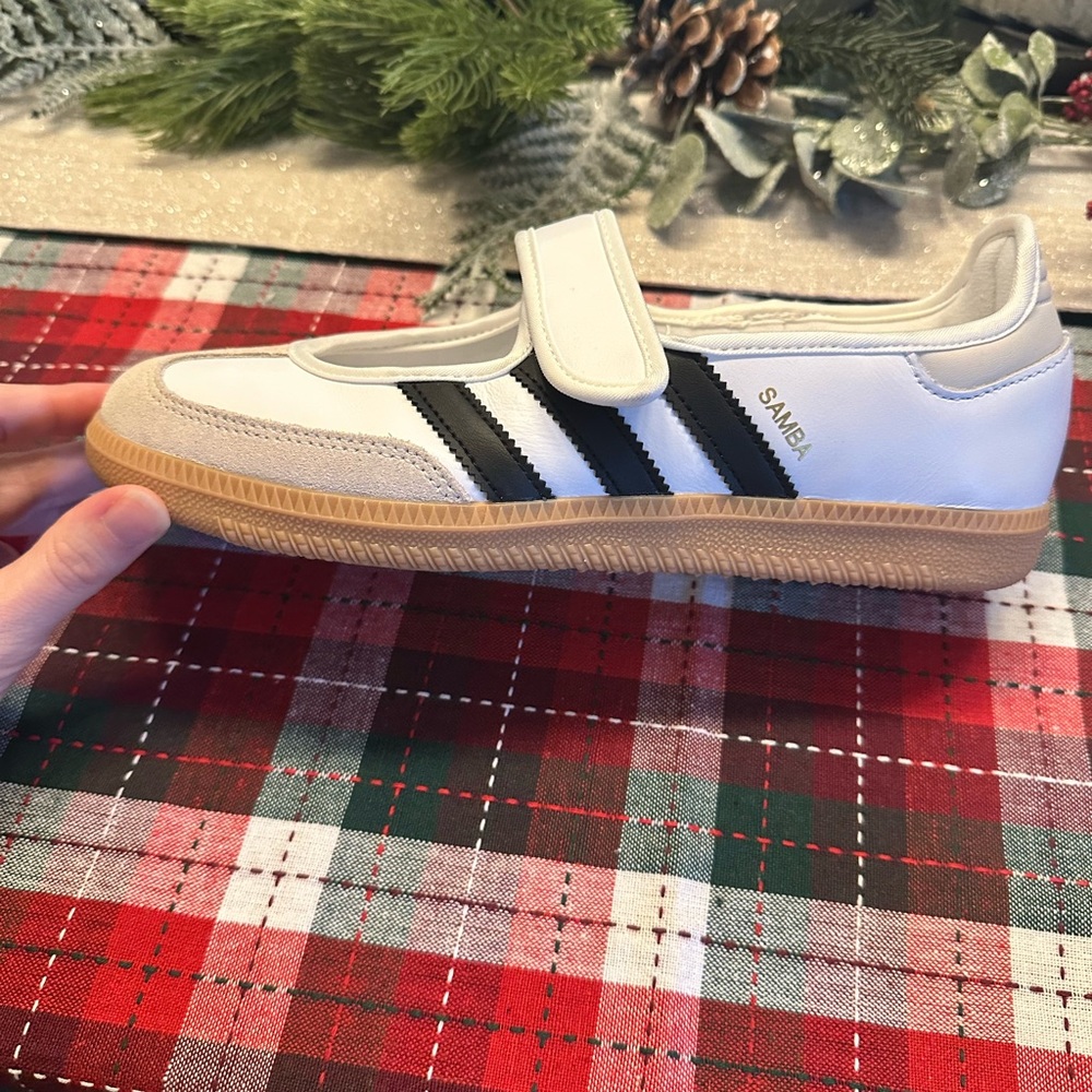 Adidas Samba Janes - White and Tan Flats with Black Stripes - Picture 9 of 14
